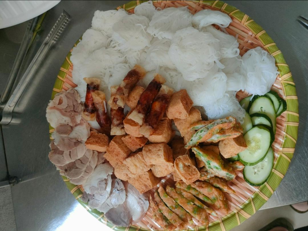 bun-au-nem-thit-cha-com