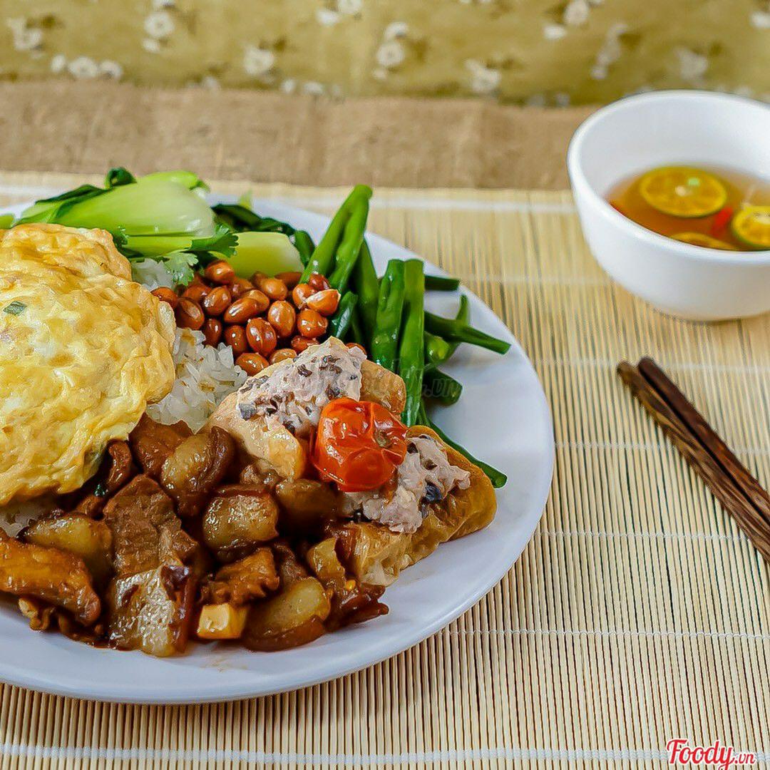 com-thit-rang-trung-ran-au-nhoi