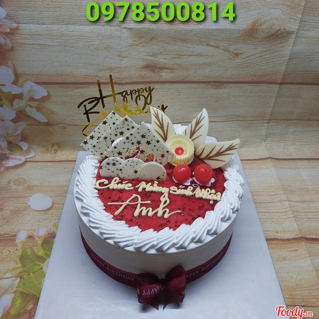 banh-vua-1-no-chan-mat-phuc-bon-tu