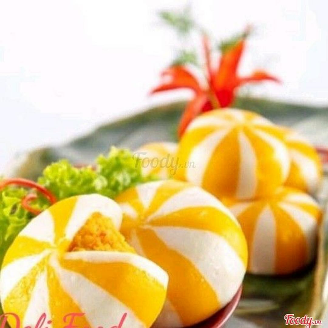 banh-bao-trung-ca-soc-cam-3-vien