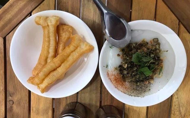 bep-linh-banh-mi-va-an-vat-phung-khoang