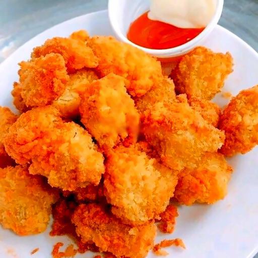 ga-vien-tokpokki-lac-pho-mai