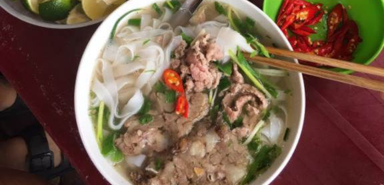 pho-bo-an-phuong-uong-c18