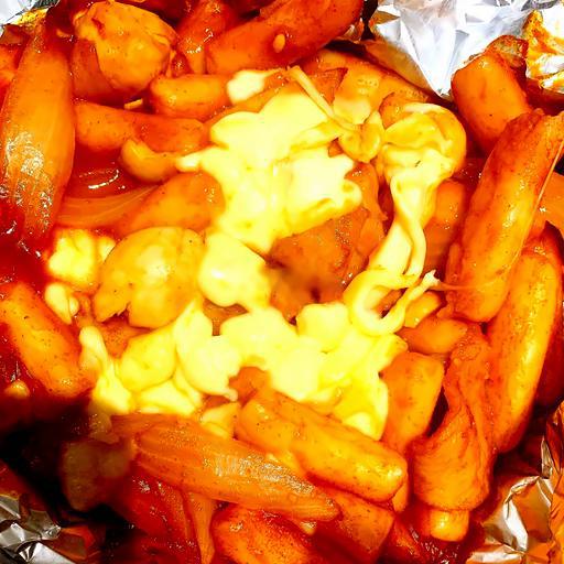 tokbokki-sot-cay-phomai-chay-han-quoc-hot