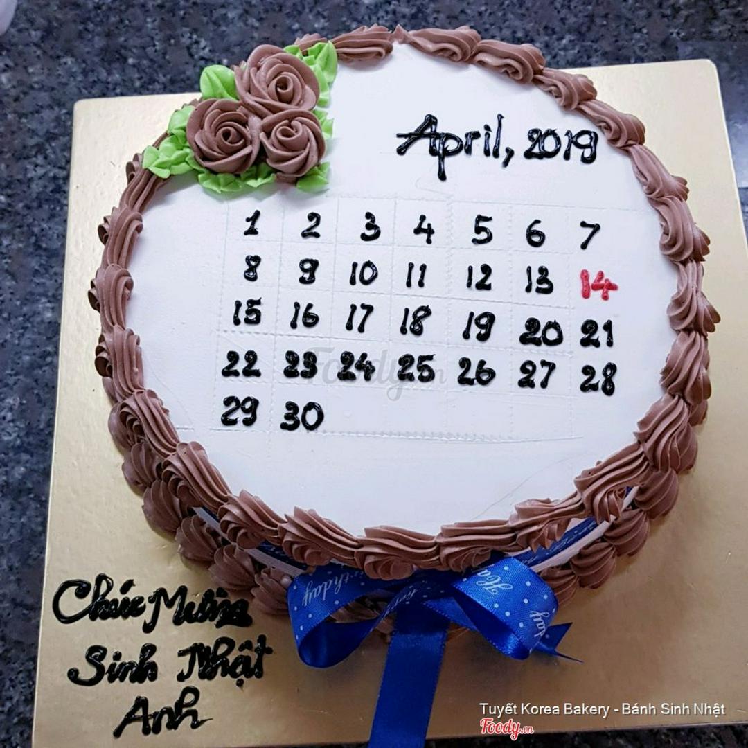 banh-lich-thang-theo-yeu-cau