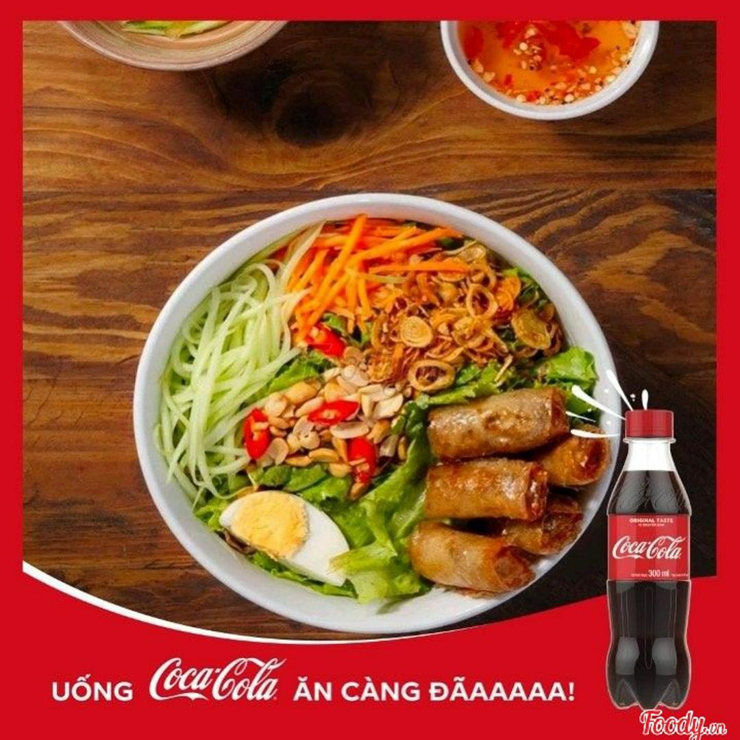 bun-tron-nem-thit-coca-cola