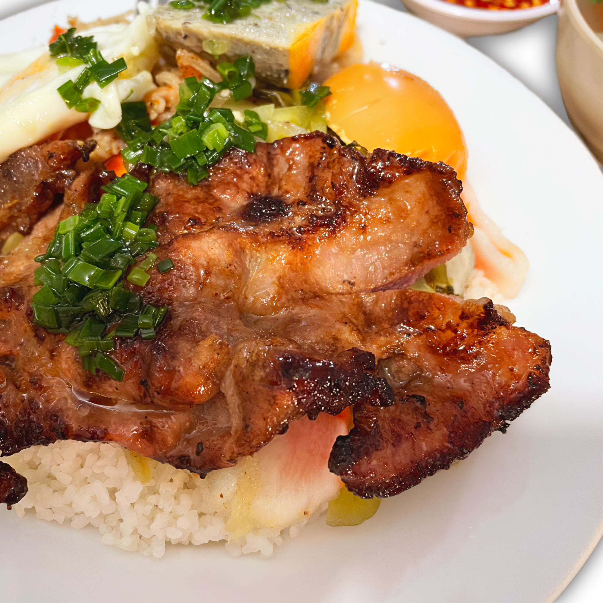 com-tam-tu-ai-ong-uong