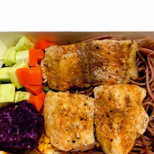 bun-lut-en-phi-le-ca-basa-sot-chua-ngot