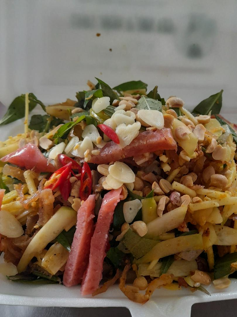 tre-tron-nem-hue-tang-1-bich-phong-tom