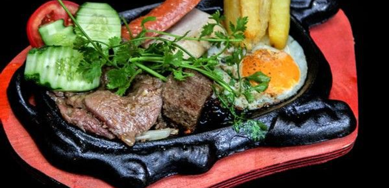 bun-bo-hue-mi-quang-phan-van-tri