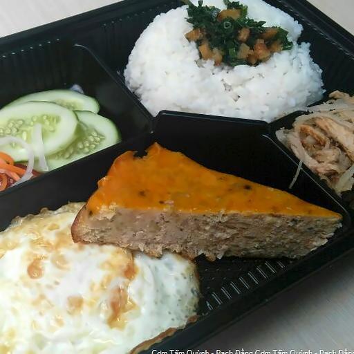 com-cha-bi-trung-op-la