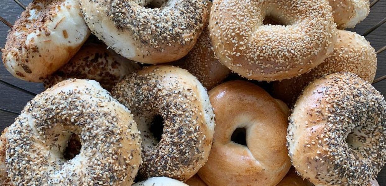 new-york-bagel-and-coffee-thao-ien