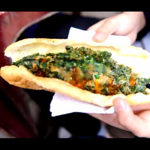 banh-my-trung-ran-ngai-cuu-2-trung