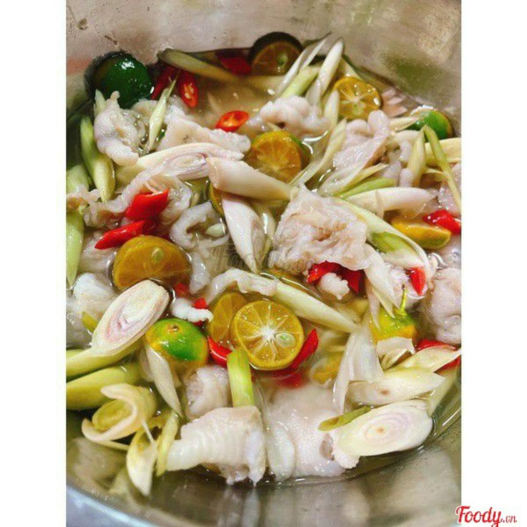 chan-ga-rut-xuong-ngam-sa-tac-hu-nho-650ml