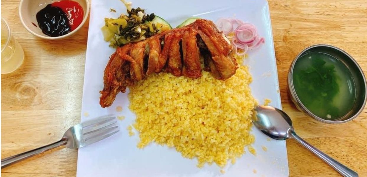 minh-anh-com-ga-xoi-mo-lam-van-ben