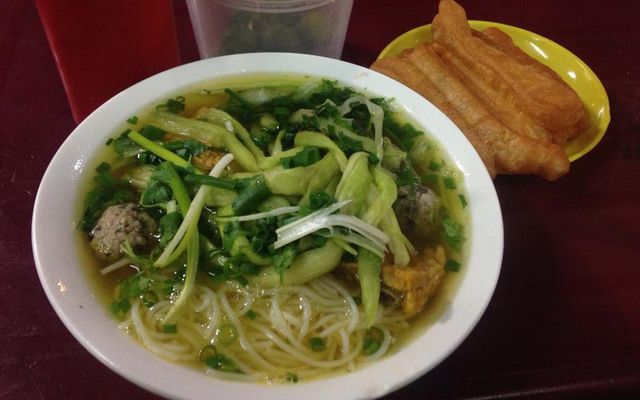 quan-ngon-bun-mien-cac-mon-cau-giay