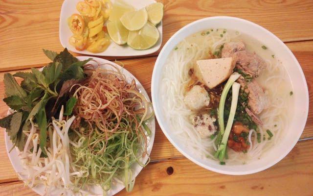 bun-moc-suon-ac-biet