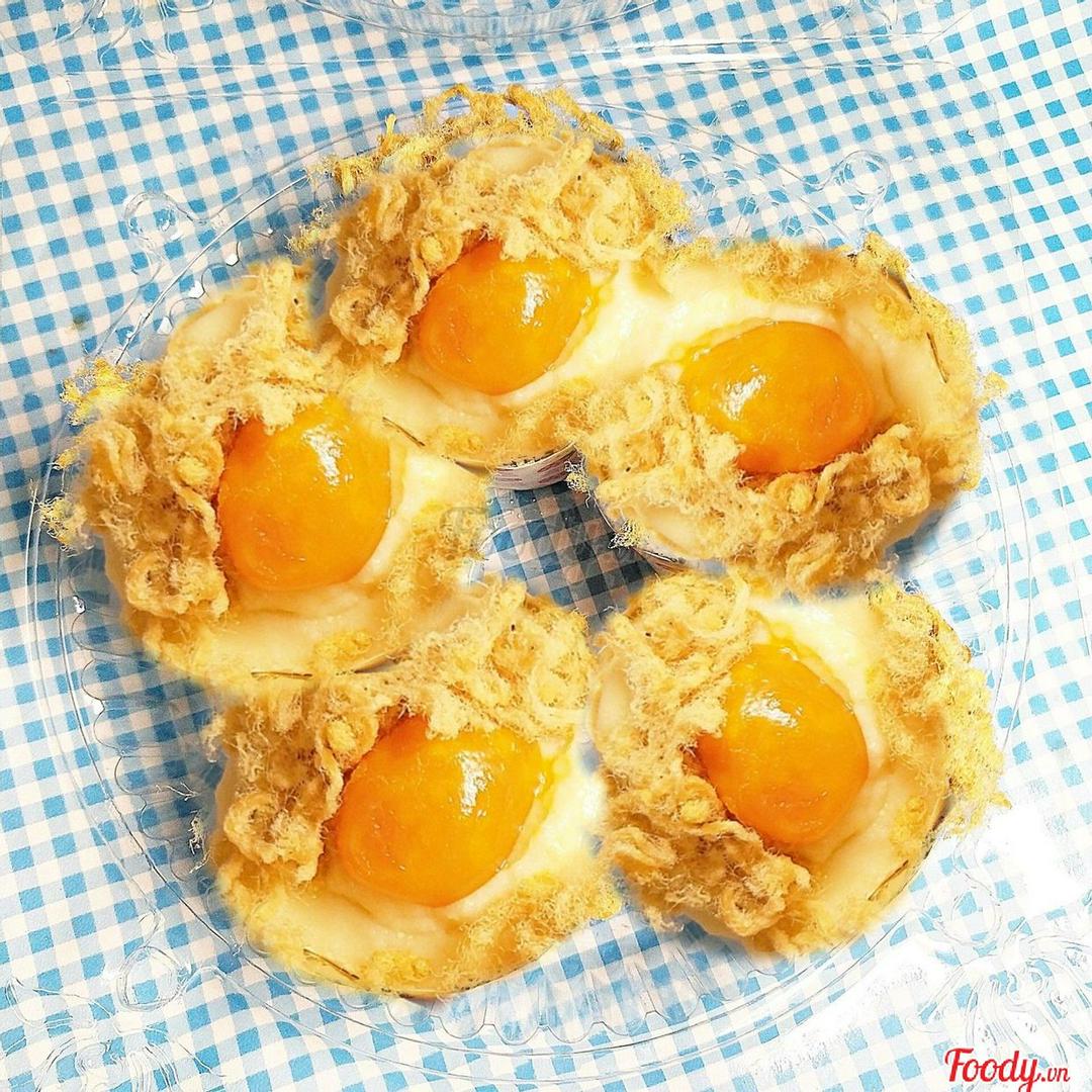 hop-5-cupcake-sot-kim-sa-trung-muoi-cha-bong