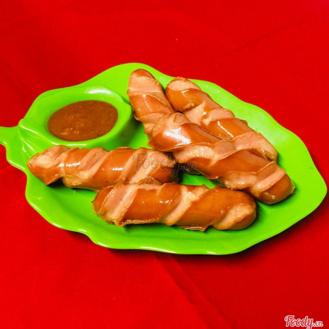 xuc-xich-chien-co-lon