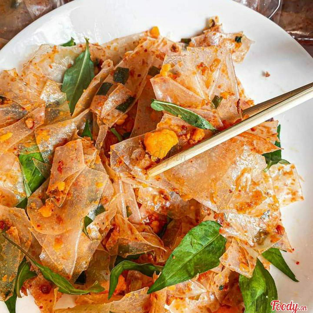 banh-trang-phoi-suong-tron-mo-hanh-trung-muoi