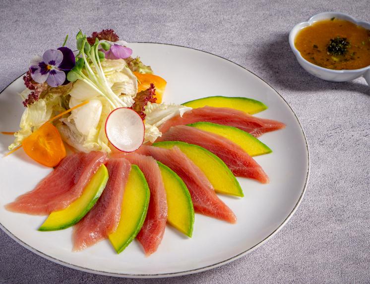 maguro-avocado-carpaccio-carpaccio-ca-ngu-va-bo