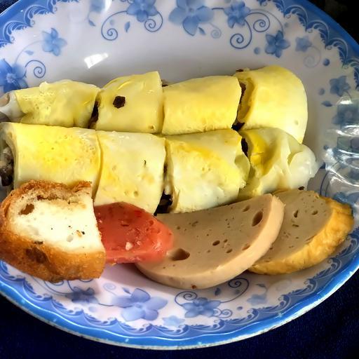 banh-cuon-trung-cha-nem