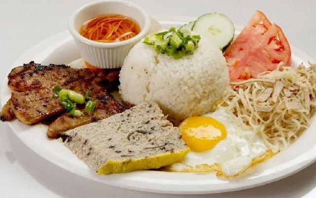 com-tam-suon-bi-cha-112-lo-e-chung-cu-an-quang