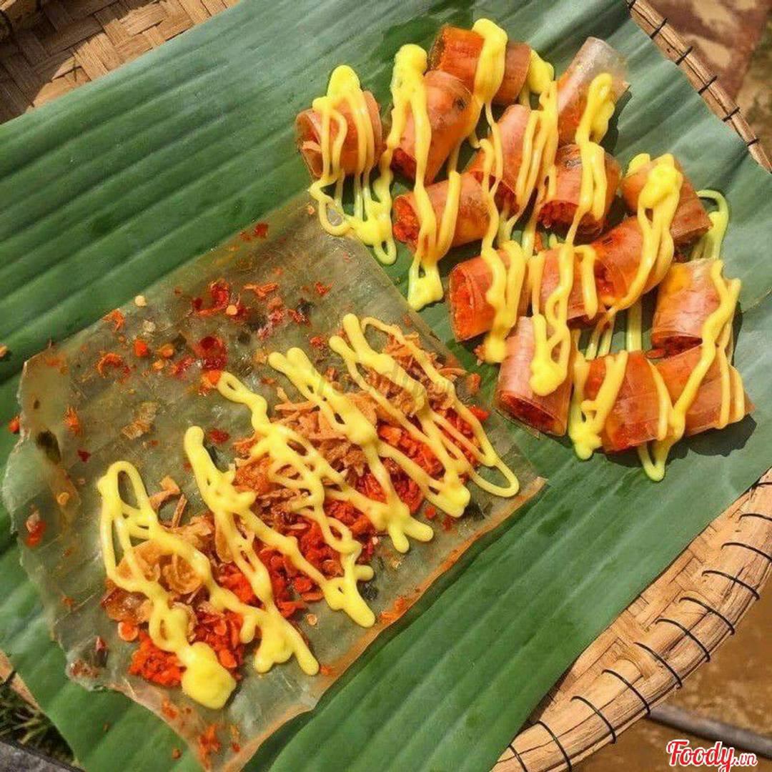 banh-trang-cuon-thap-cam-sot-nuoc-bo-lon