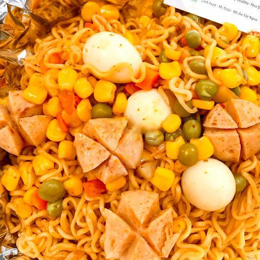 my-tron-xuc-xich-trung-cut-suat-2-my