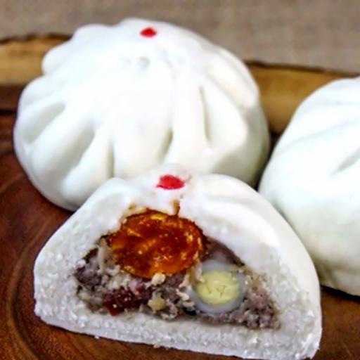 banh-bao-thit-trung-muoi-trung-cut