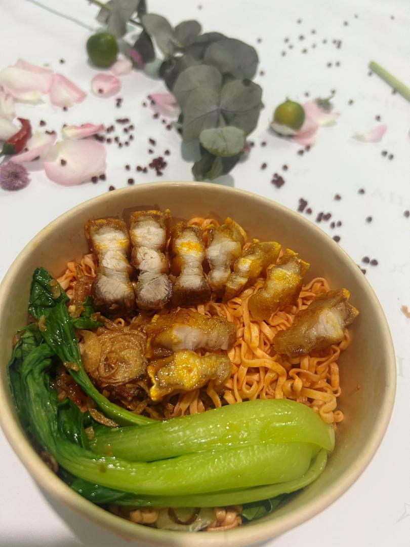 mi-tron-ba-roi-chien-gion