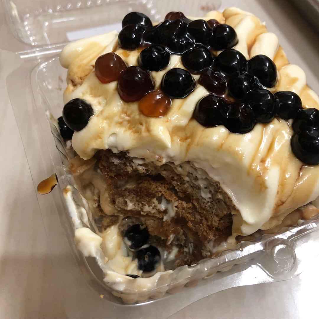 banh-tra-sua-tran-chau-uong-en