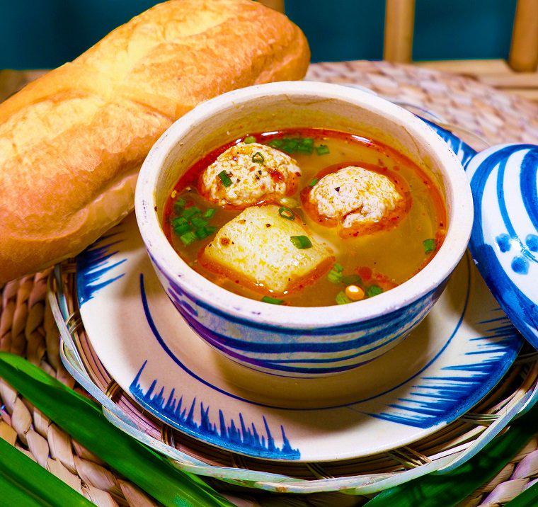 banh-mi-xiu-mai-a-lat-phan-lon