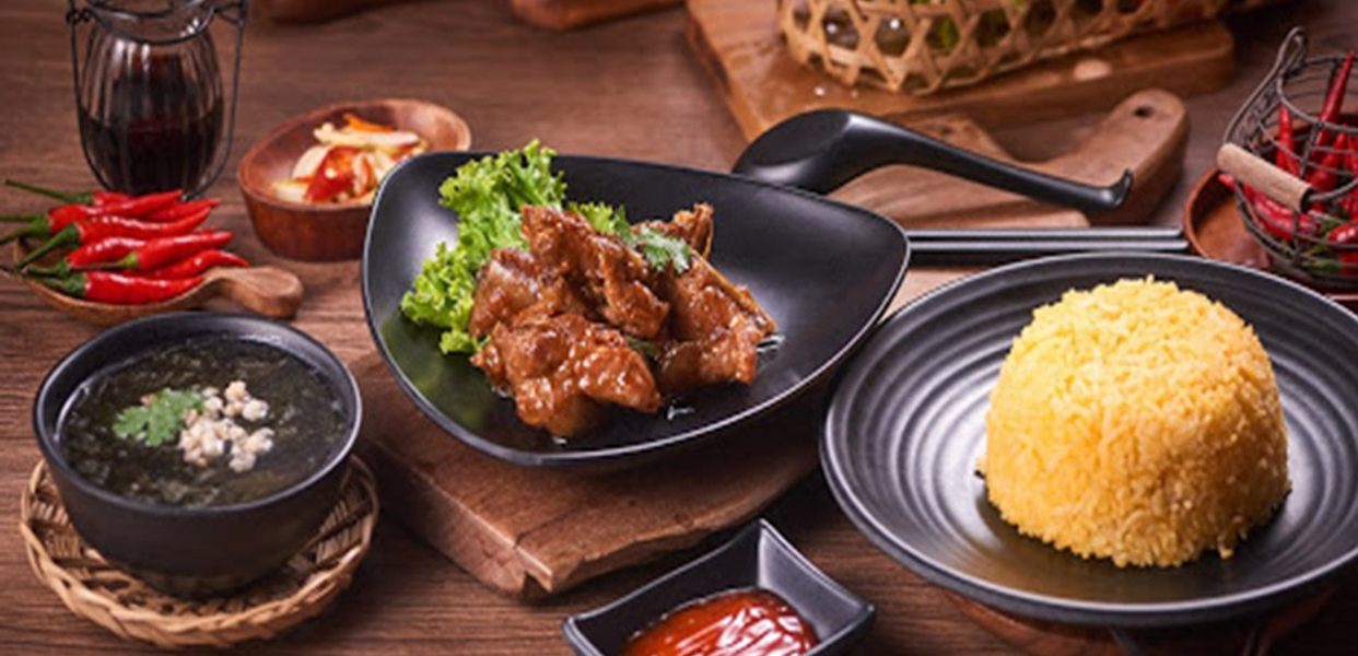 com-ga-a4-com-ngon-tra-sua-hoang-quoc-viet