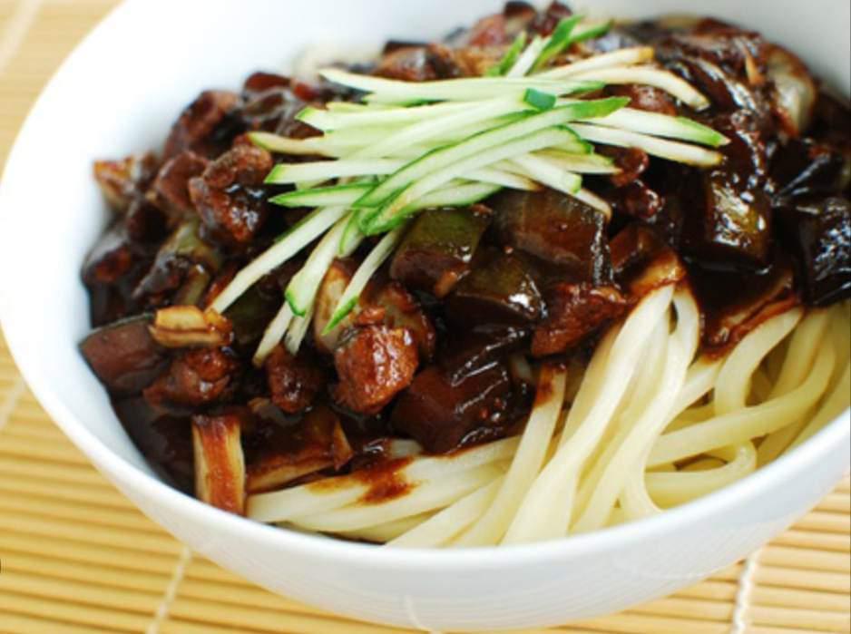 mi-udon-tuong-en-hai-san