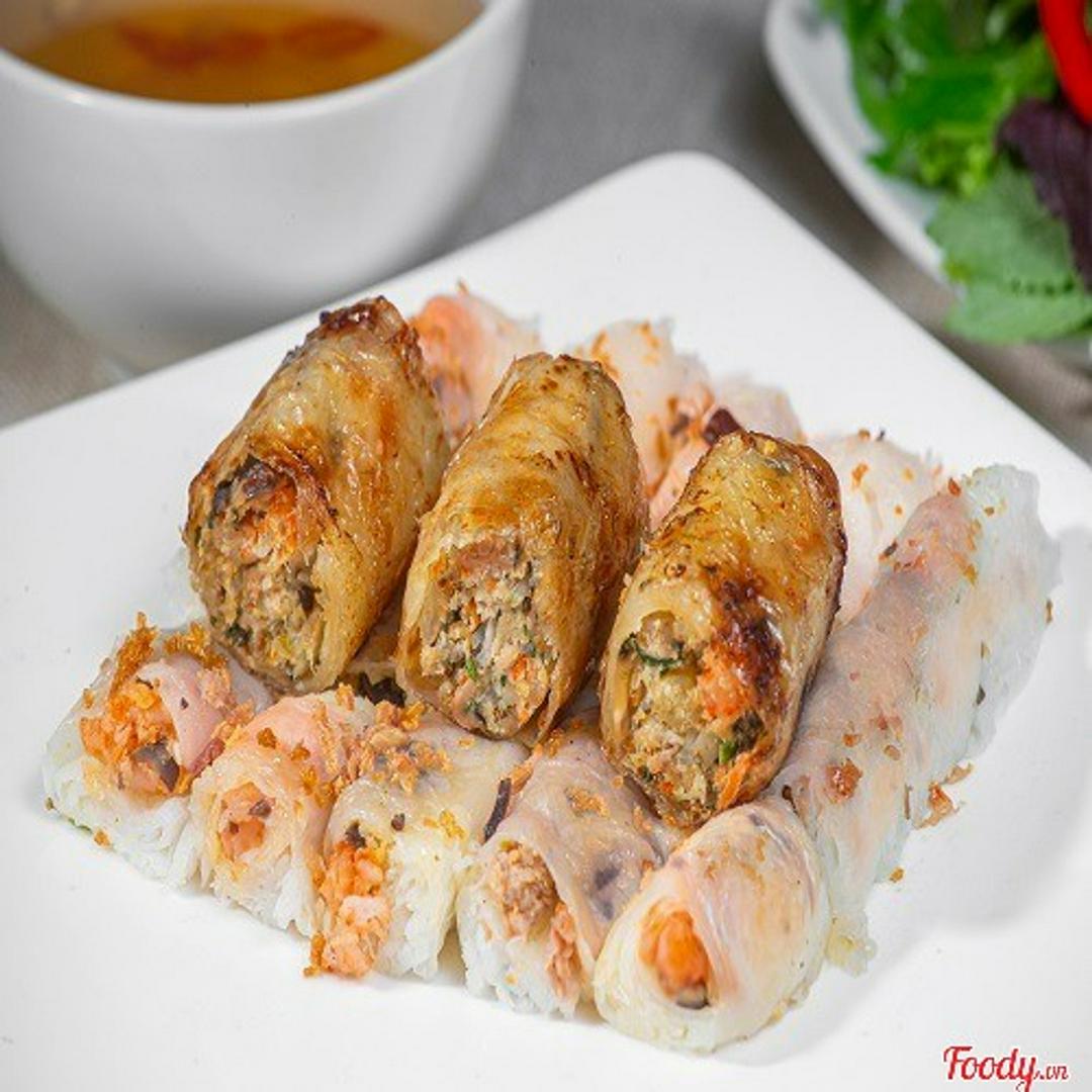 banh-cuon-nhan-tom-nem-tom