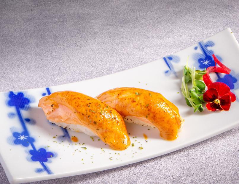 sake-aburi-sushi-sushi-ca-hoi-khe