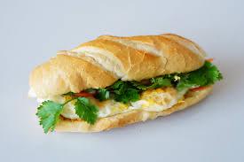 banh-mi-op-la-2-trung