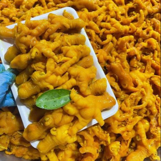 chan-ga-u-muoi-rut-xuong