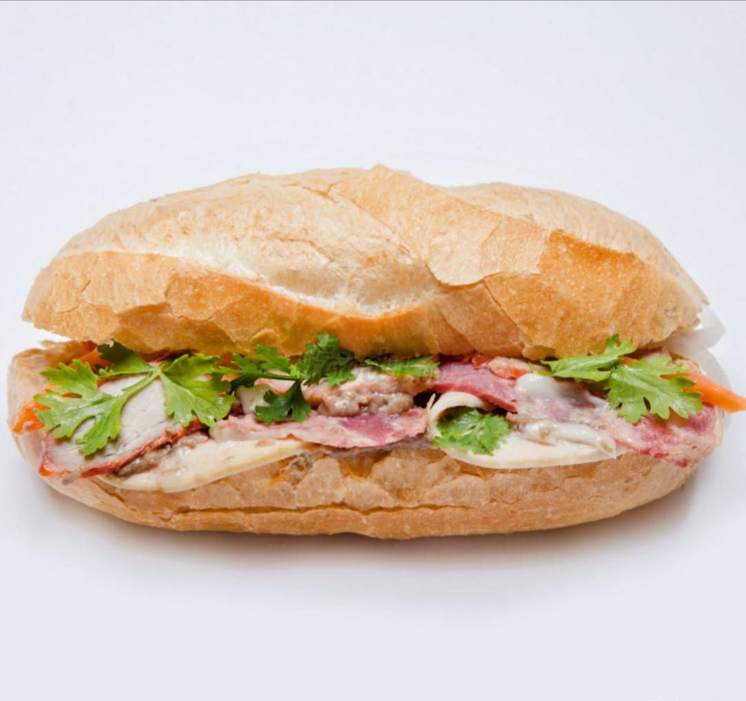 banh-mi-thit-cha