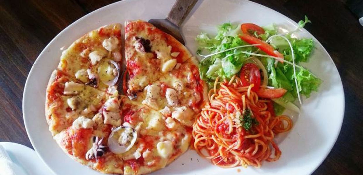 al-fresco-s-pizza-my-y-suon-steak-bo-bit-tet-nguyen-thi-nghia