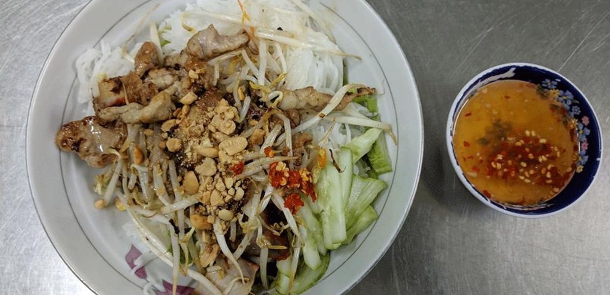 bun-thit-nuong-au-duong-lan