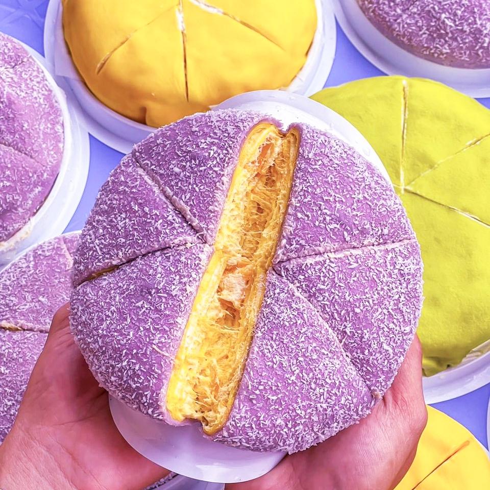 nua-o-banh-crep-sau-rieng-sot-phu-sy-khoai-mon-size-lon_-16cm