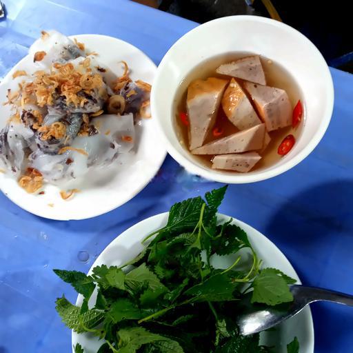 banh-cuon-nong
