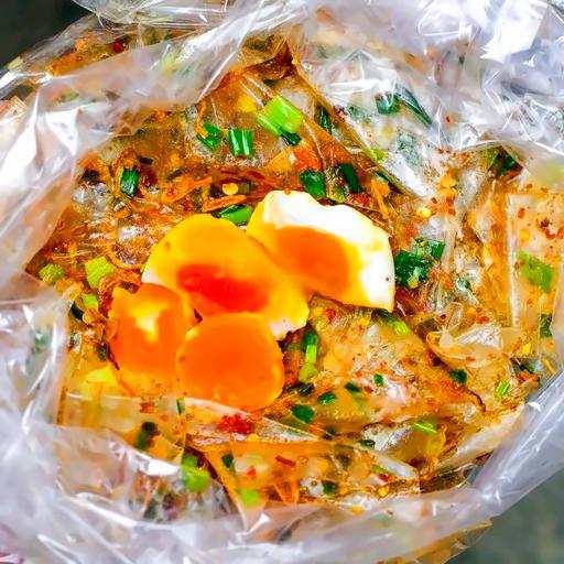 banh-trang-mo-hanh-trung-muoi