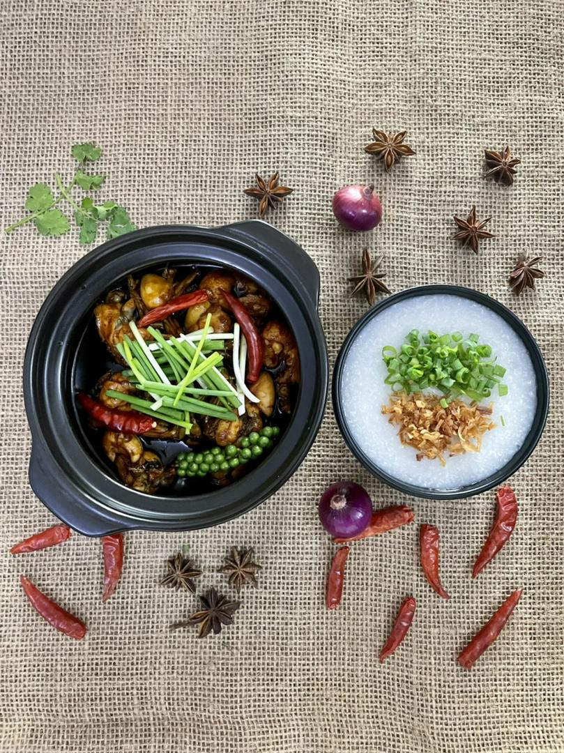 chao-ech-2-con-chao-hanh