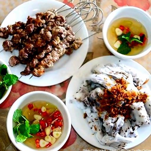banh-cuon-thit-xien-xuat-lon-cha-nuong