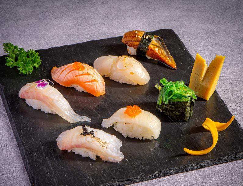 sushi-aburi-combo-sushi-khe-tong-hop