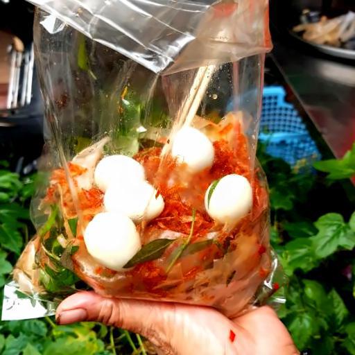 banh-trang-tron-toi-tom