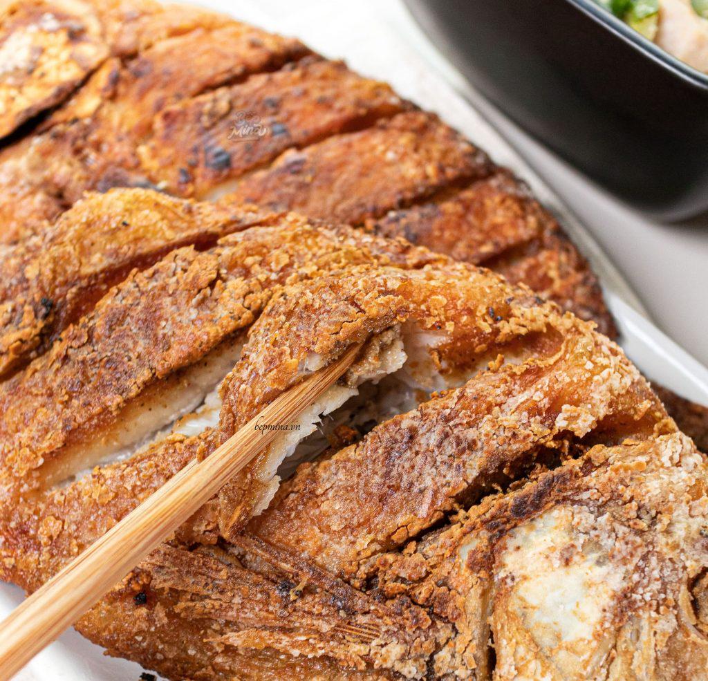 com-ca-ieu-hong-muoi-chien-canh